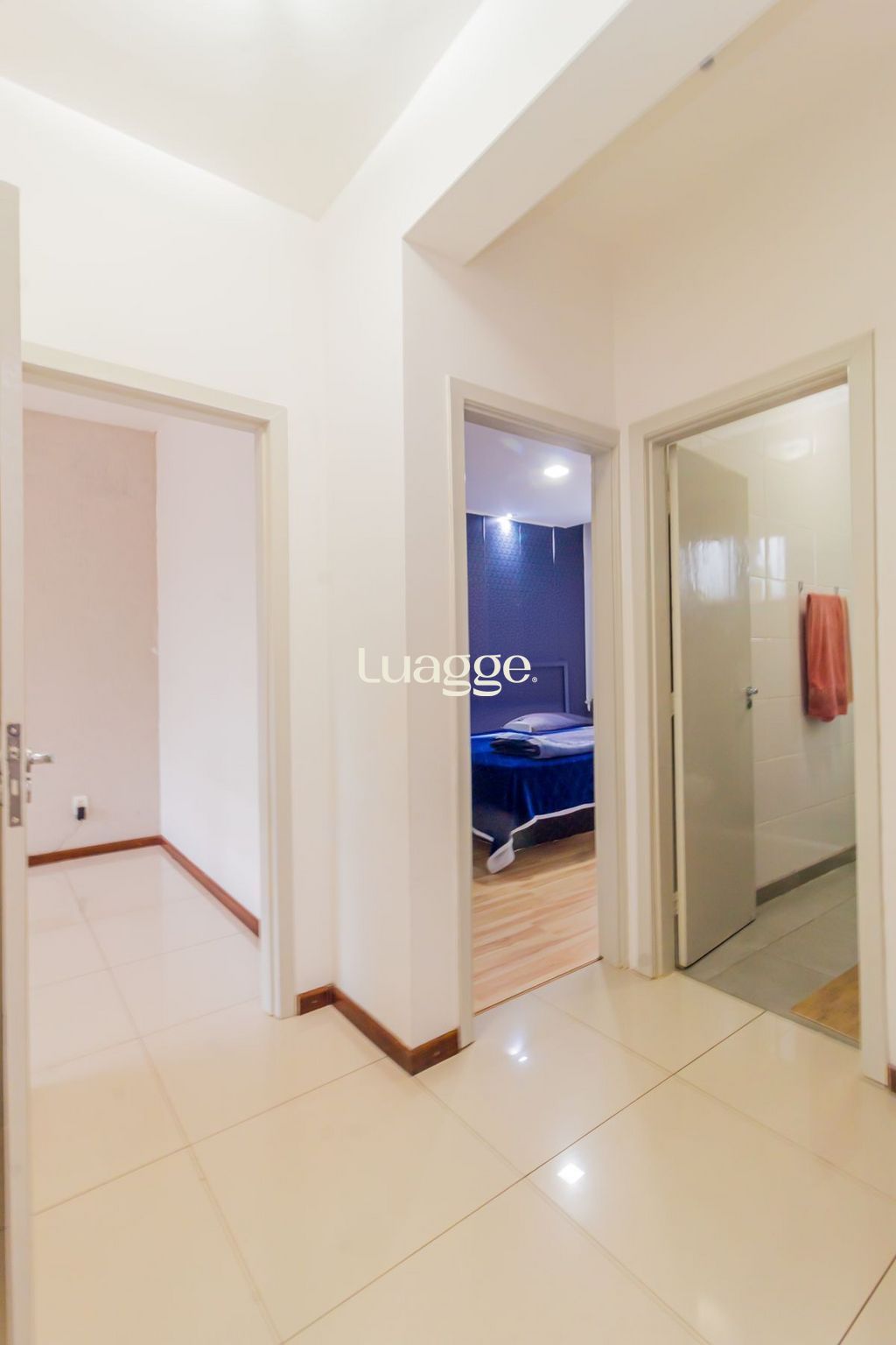Casa de Condomínio à venda com 3 quartos, 271m² - Foto 28
