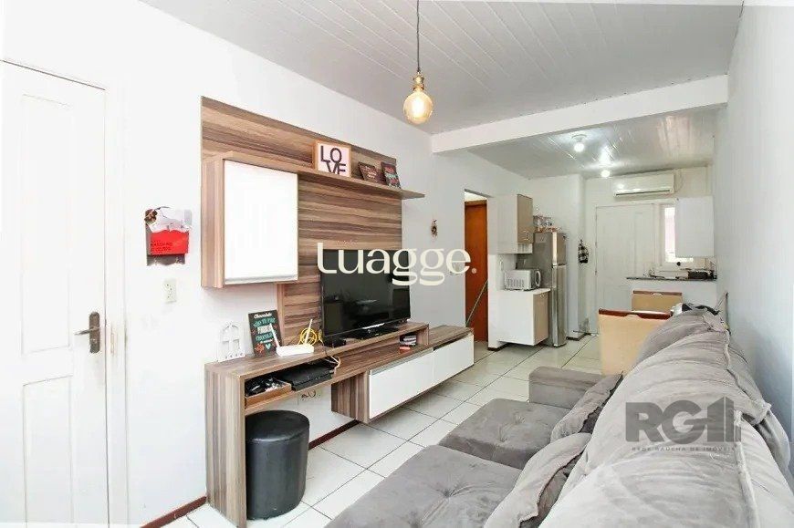 Casa à venda com 1 quarto, 47m² - Foto 1