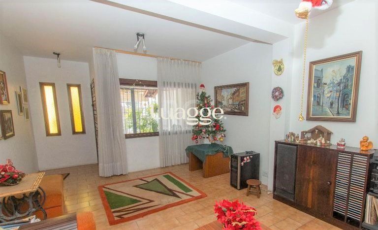 Casa à venda com 3 quartos, 240m² - Foto 6