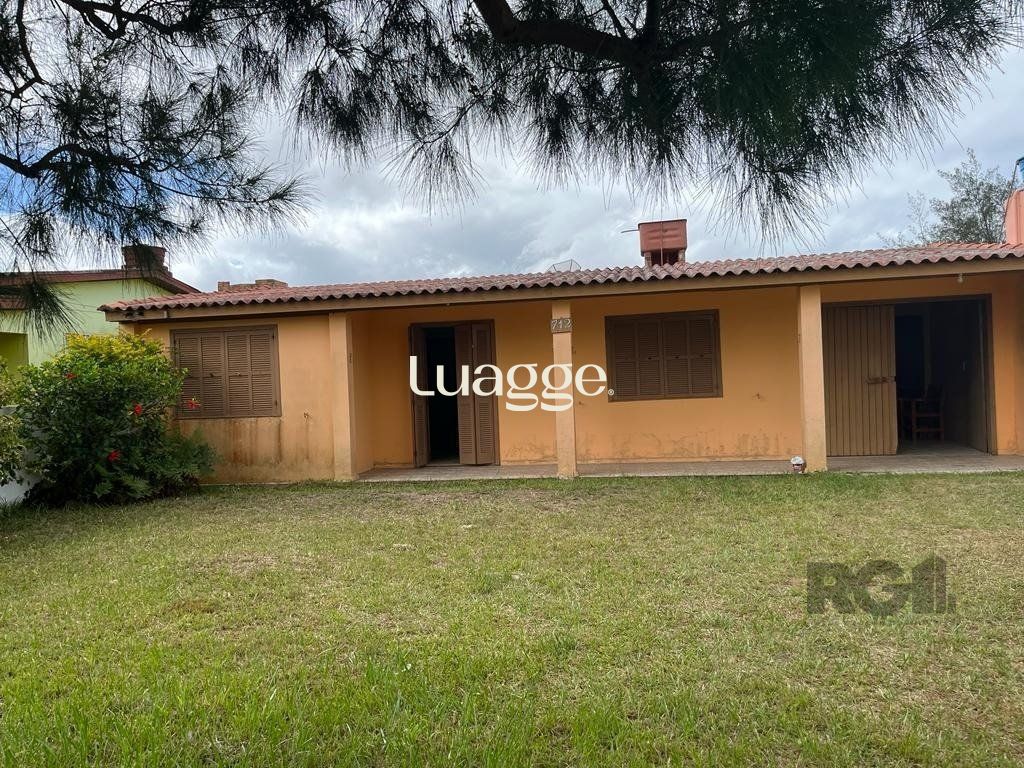 Casa à venda com 2 quartos, 68m² - Foto 2