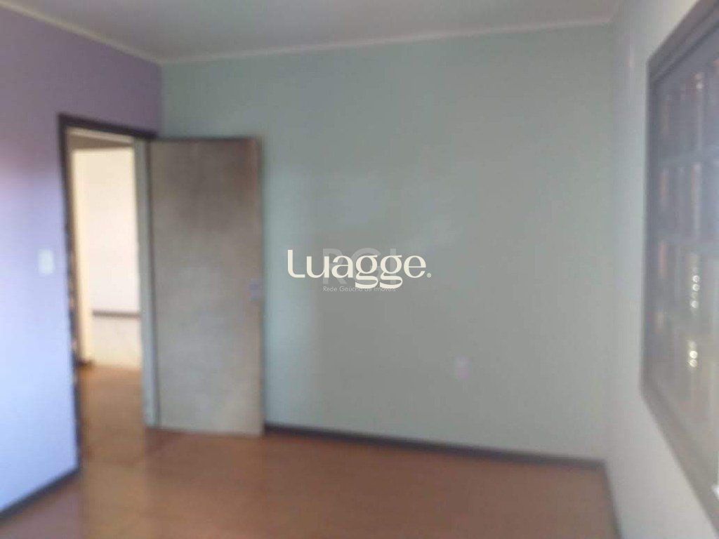 Casa à venda com 6 quartos, 200m² - Foto 18