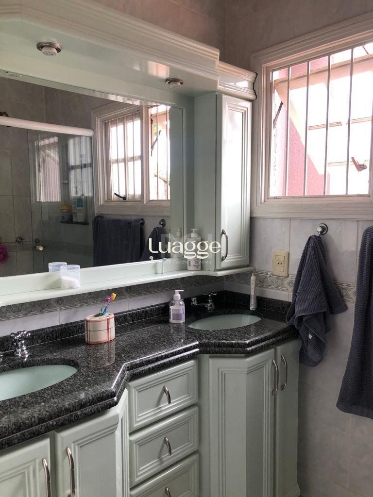 Casa à venda com 4 quartos, 231m² - Foto 17