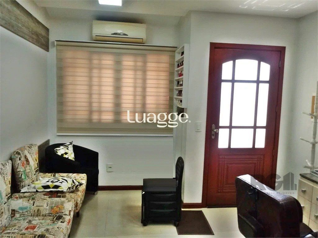 Casa à venda com 3 quartos, 239m² - Foto 2