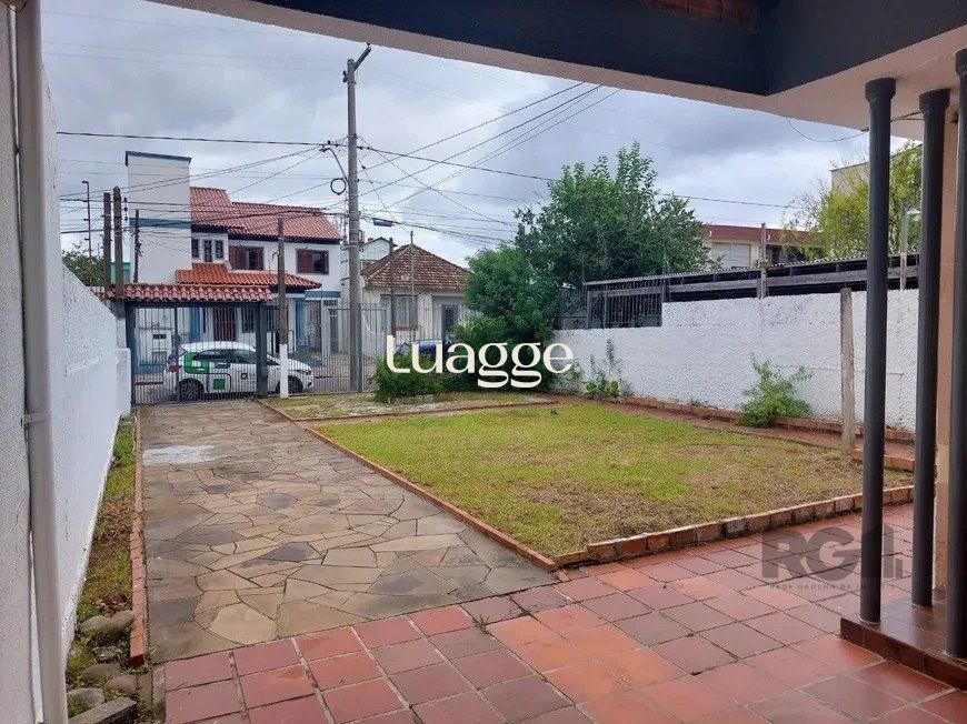 Casa à venda com 2 quartos, 116m² - Foto 1
