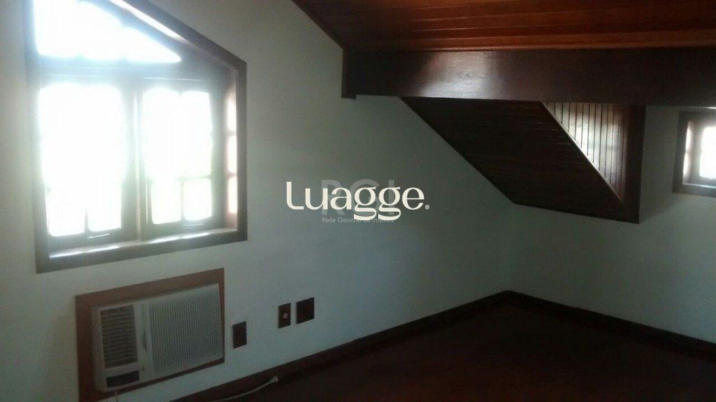 Casa à venda com 3 quartos, 318m² - Foto 10
