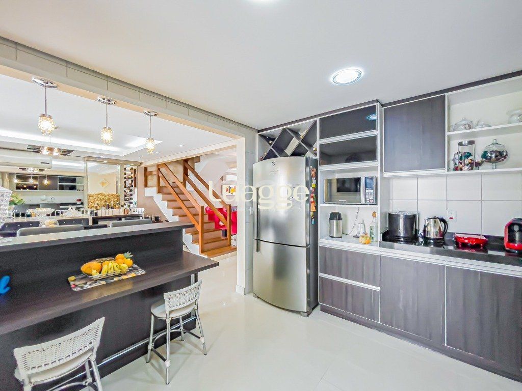 Casa de Condomínio à venda com 4 quartos, 243m² - Foto 25
