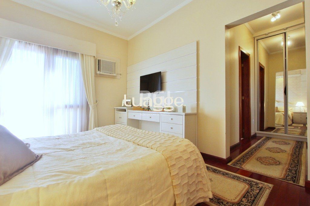 Casa à venda com 3 quartos, 252m² - Foto 15