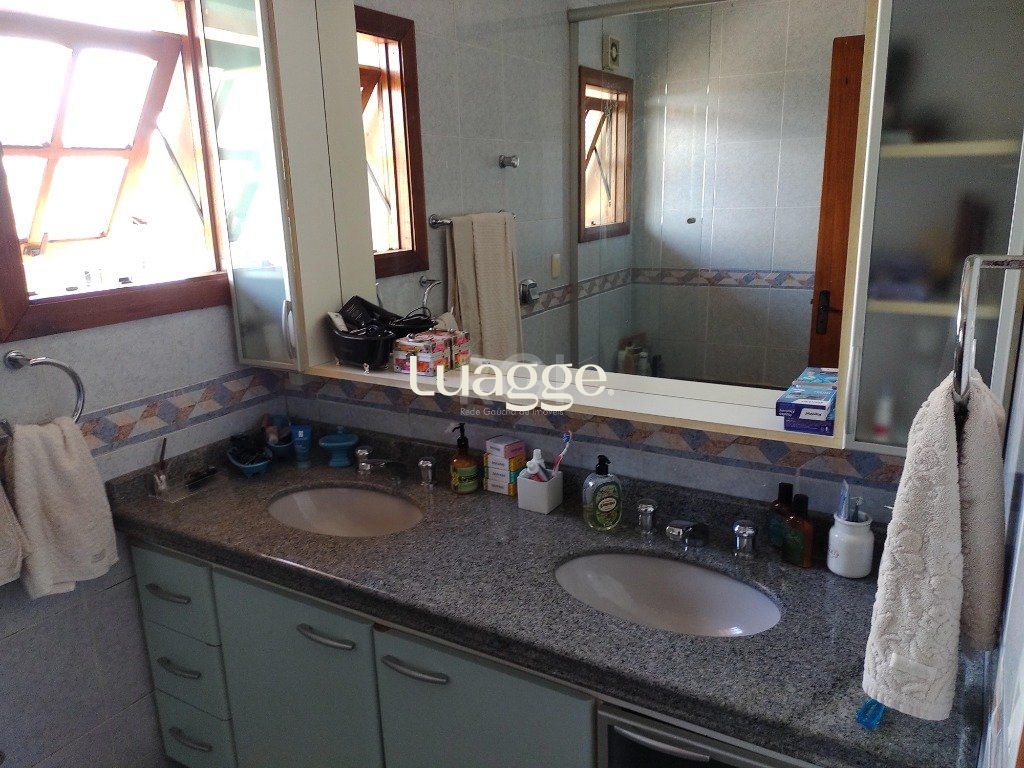Casa à venda com 3 quartos, 341m² - Foto 25