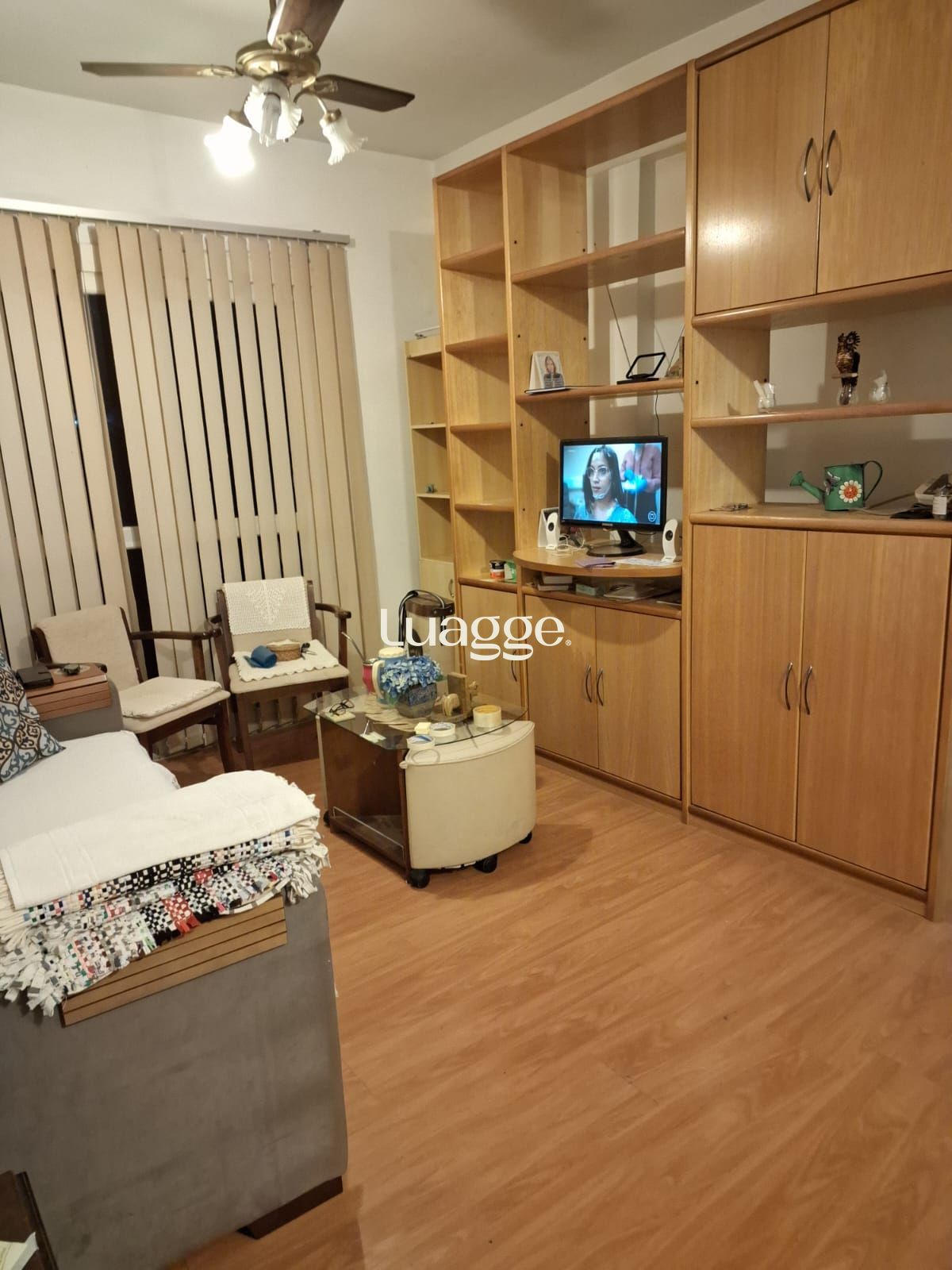 Apartamento à venda com 2 quartos, 73m² - Foto 4