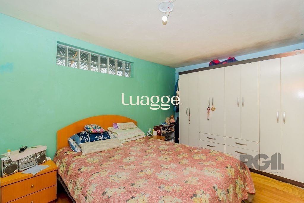 Casa à venda com 5 quartos, 241m² - Foto 7