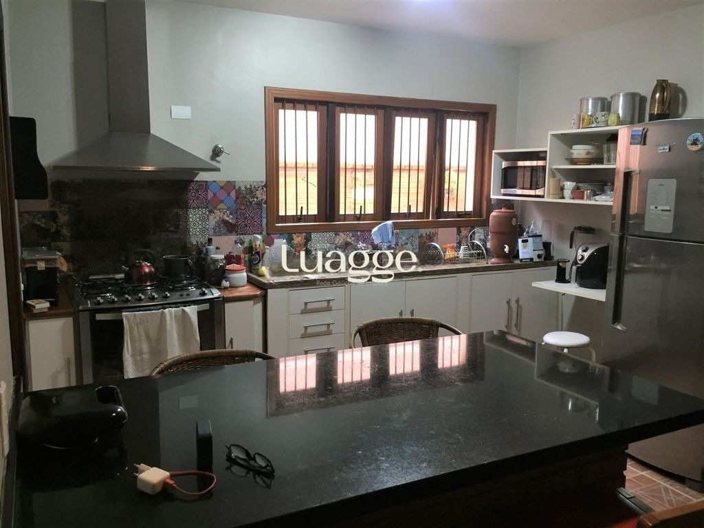 Casa à venda com 3 quartos, 271m² - Foto 20