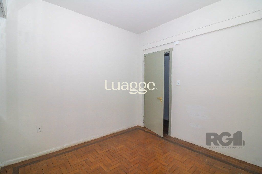 Casa à venda com 5 quartos, 117m² - Foto 34