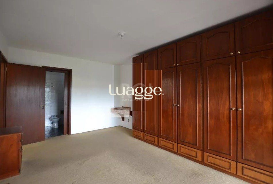 Casa à venda com 4 quartos, 269m² - Foto 30