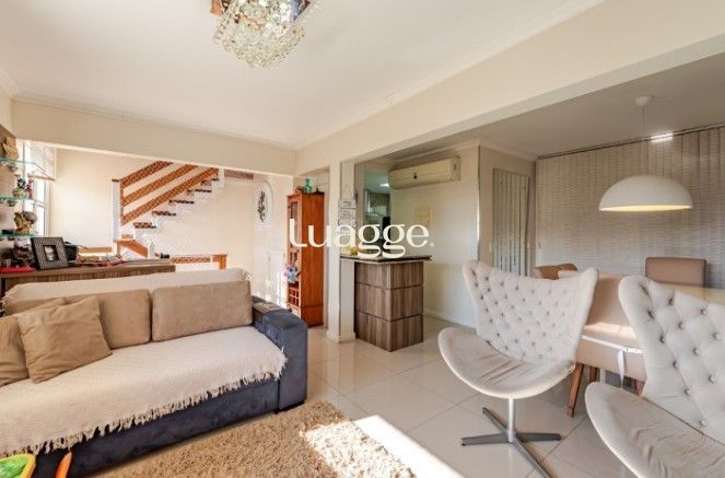 Casa de Condomínio à venda com 4 quartos, 248m² - Foto 3