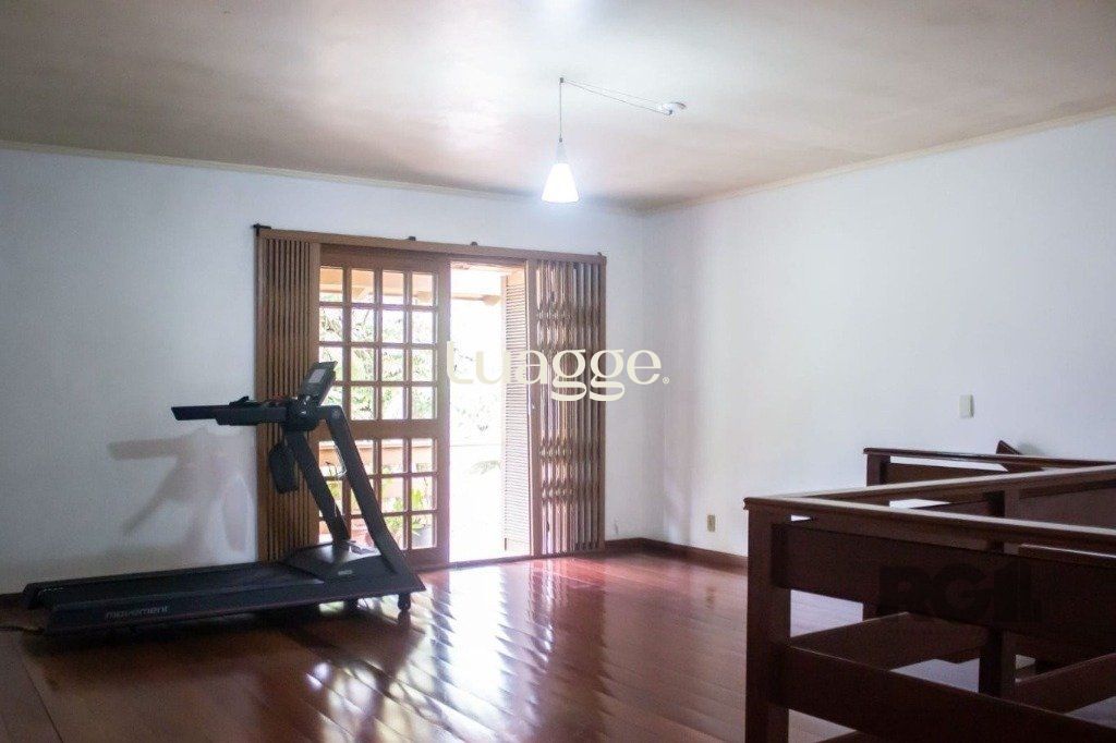 Casa à venda com 4 quartos, 297m² - Foto 8