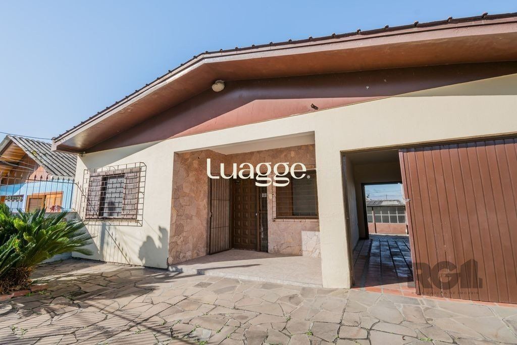 Casa à venda com 2 quartos, 158m² - Foto 1