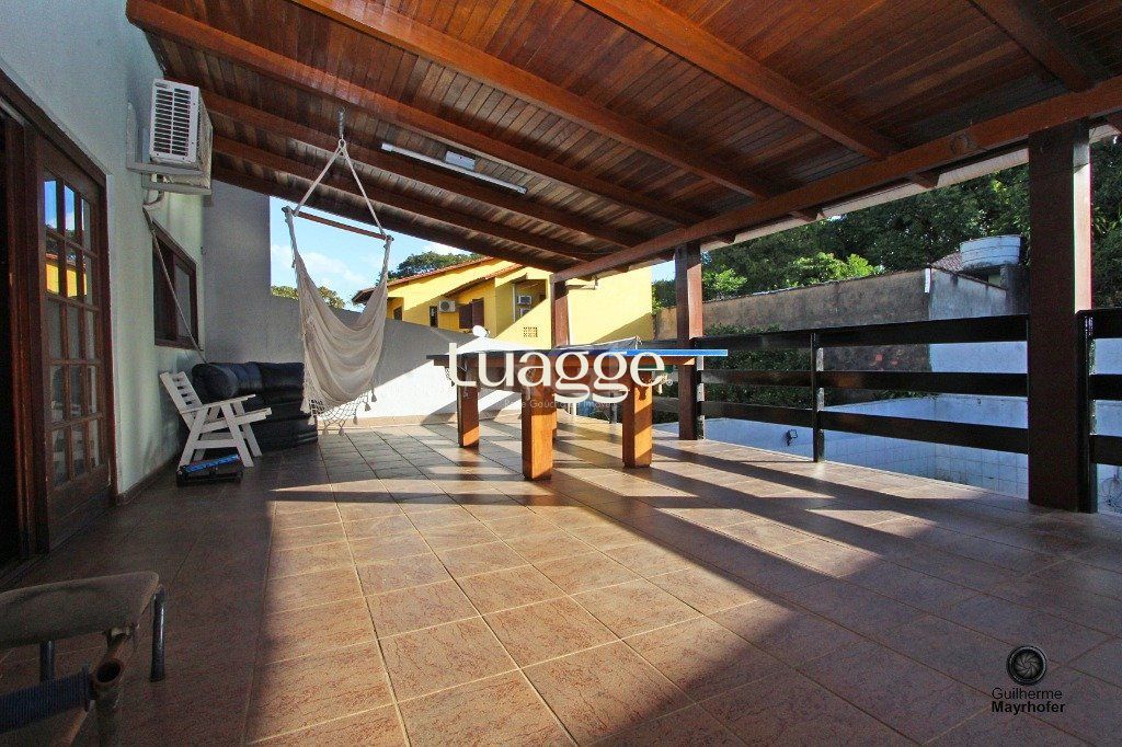 Casa à venda com 3 quartos, 179m² - Foto 2