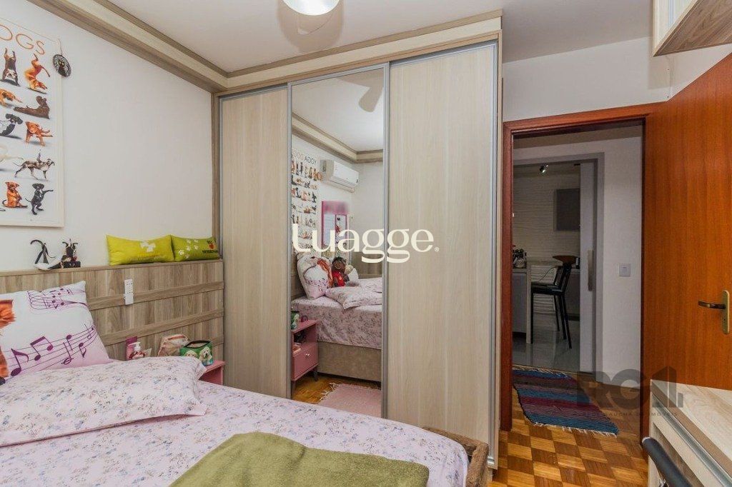 Casa à venda com 2 quartos, 185m² - Foto 4