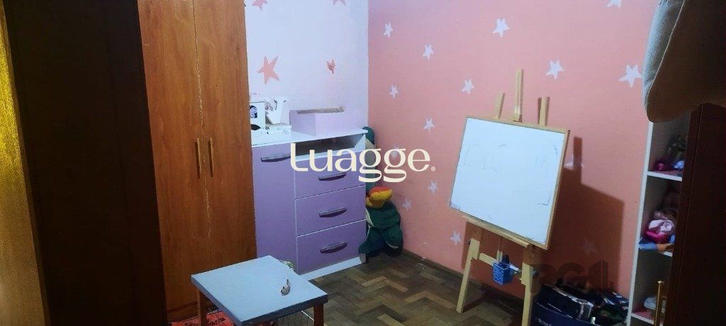 Casa à venda com 4 quartos, 242m² - Foto 17