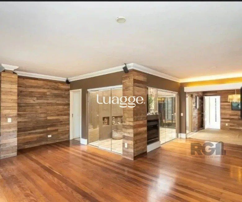 Casa à venda com 3 quartos, 222m² - Foto 2