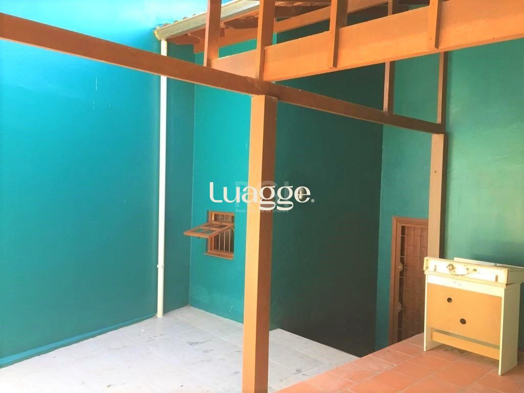 Casa à venda com 3 quartos, 201m² - Foto 18