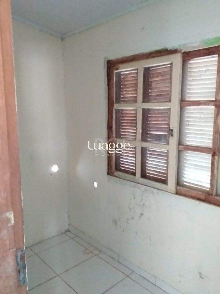 Casa à venda com 6 quartos, 200m² - Foto 49