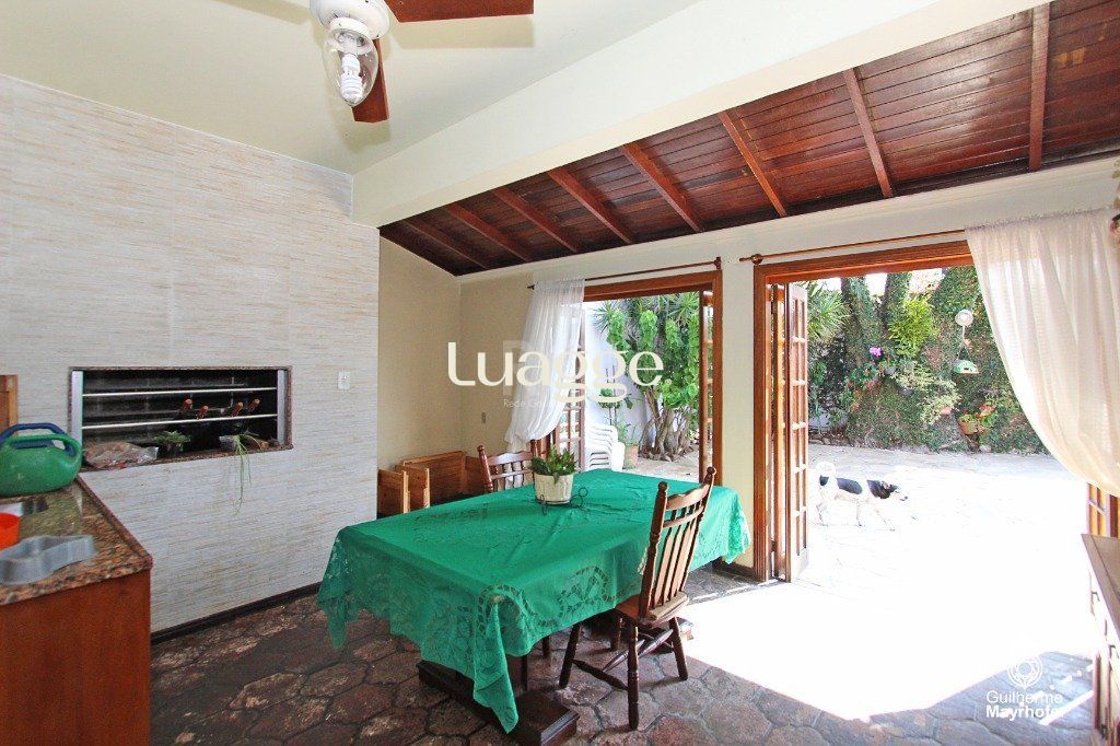 Casa à venda com 3 quartos, 325m² - Foto 14