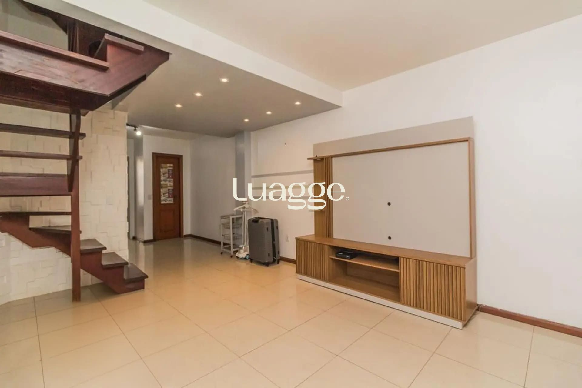 Casa de Condomínio à venda com 3 quartos, 122m² - Foto 1