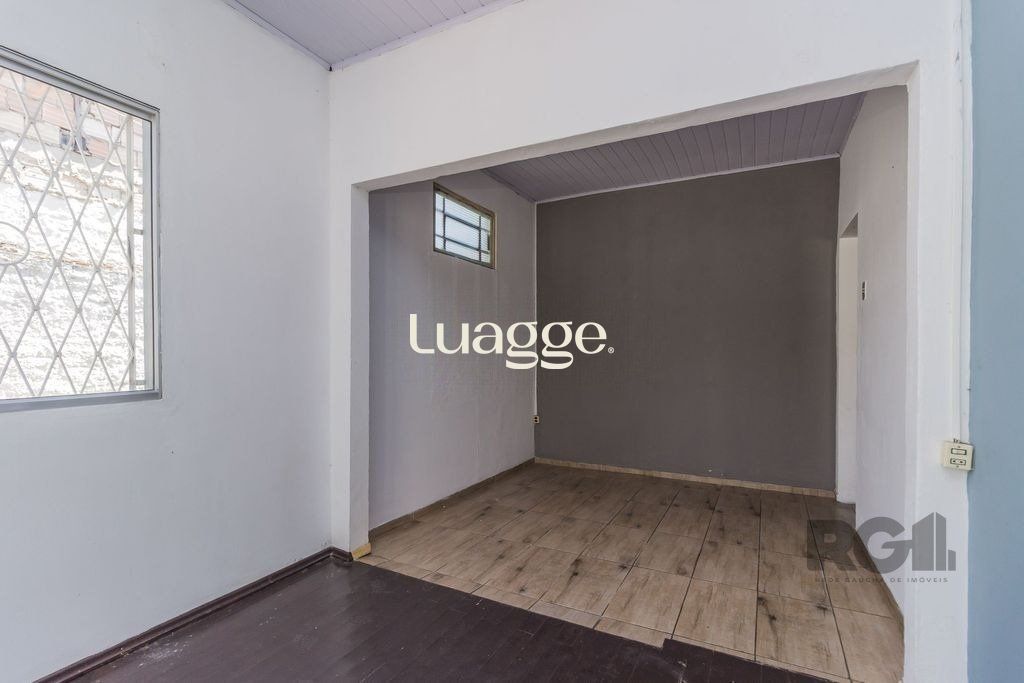 Casa à venda com 5 quartos, 159m² - Foto 3