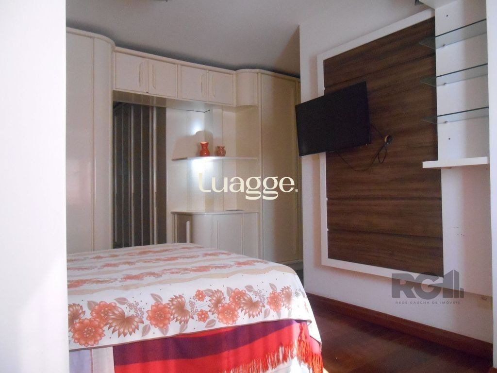 Casa à venda com 4 quartos, 302m² - Foto 7