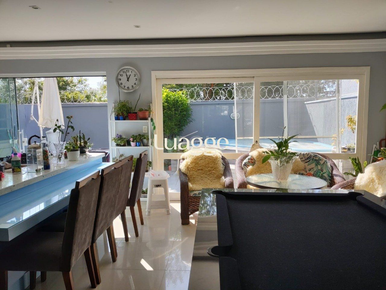 Casa de Condomínio à venda com 3 quartos, 163m² - Foto 1