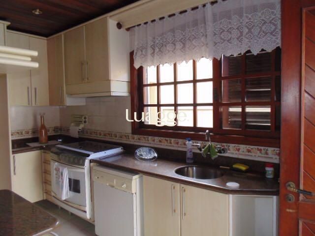 Casa, 3 quartos, 251 m² - Foto 19