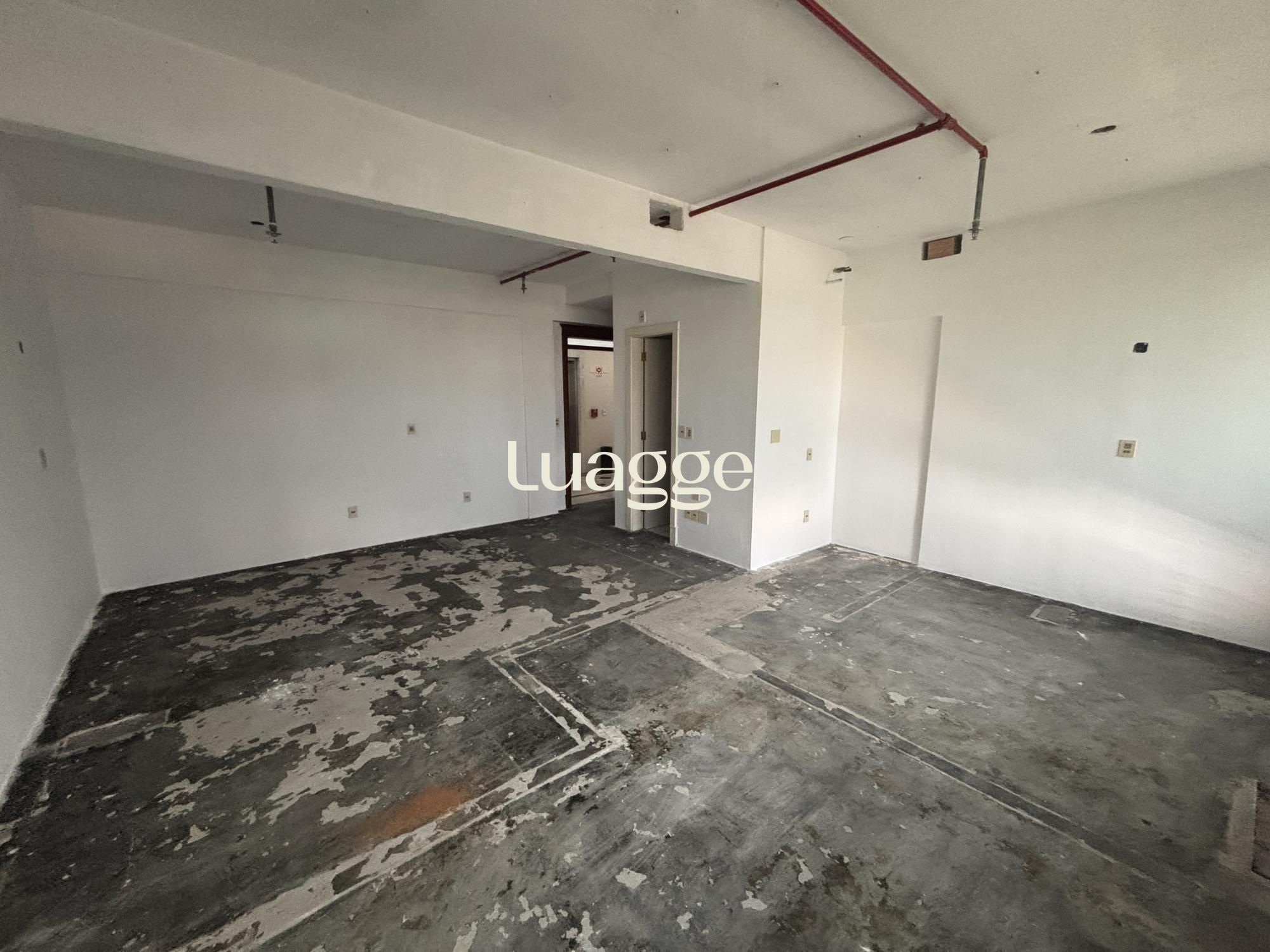Conjunto Comercial-Sala à venda com 7 quartos, 307m² - Foto 19