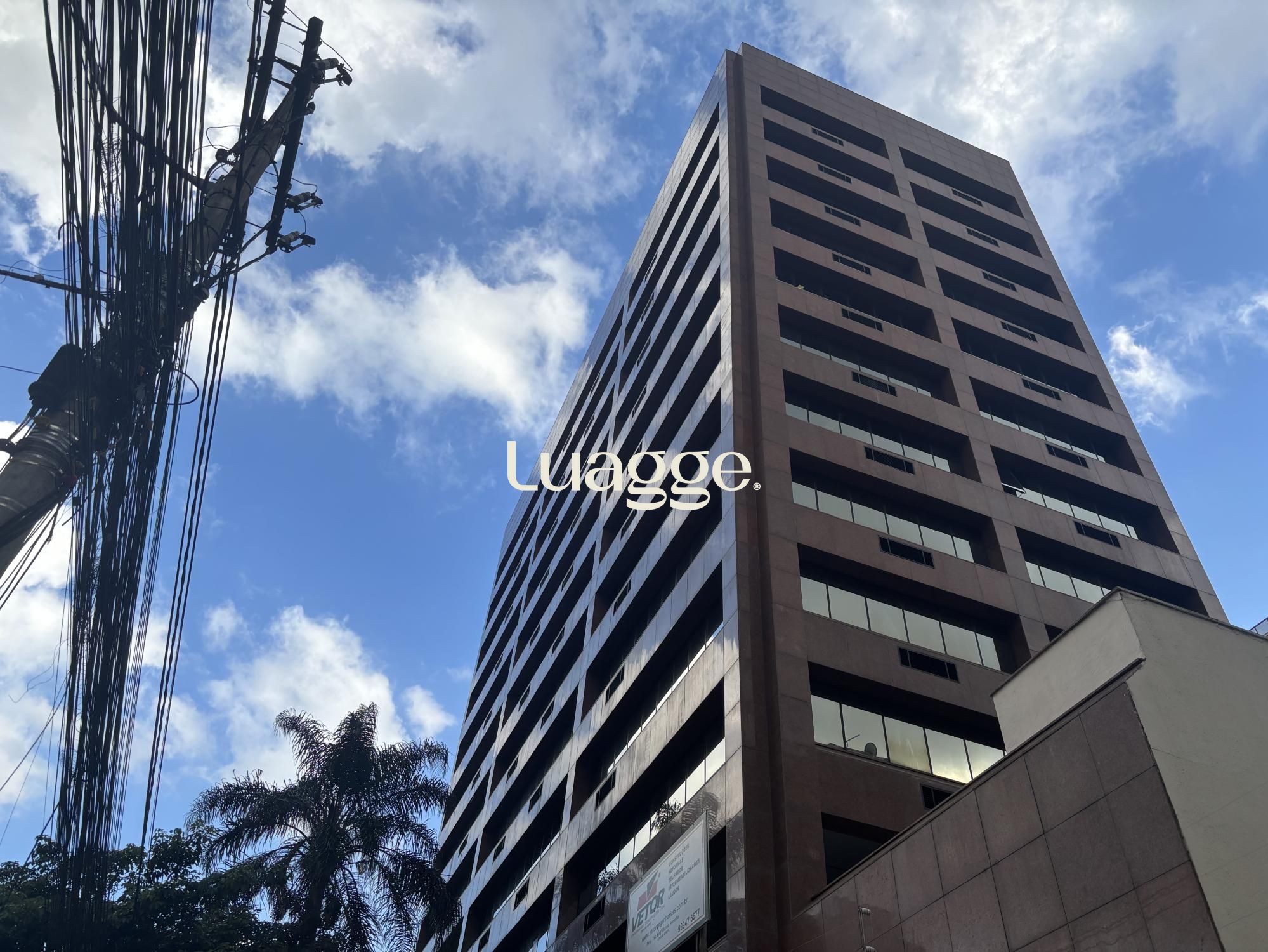 Conjunto Comercial-Sala à venda com 7 quartos, 307m² - Foto 3