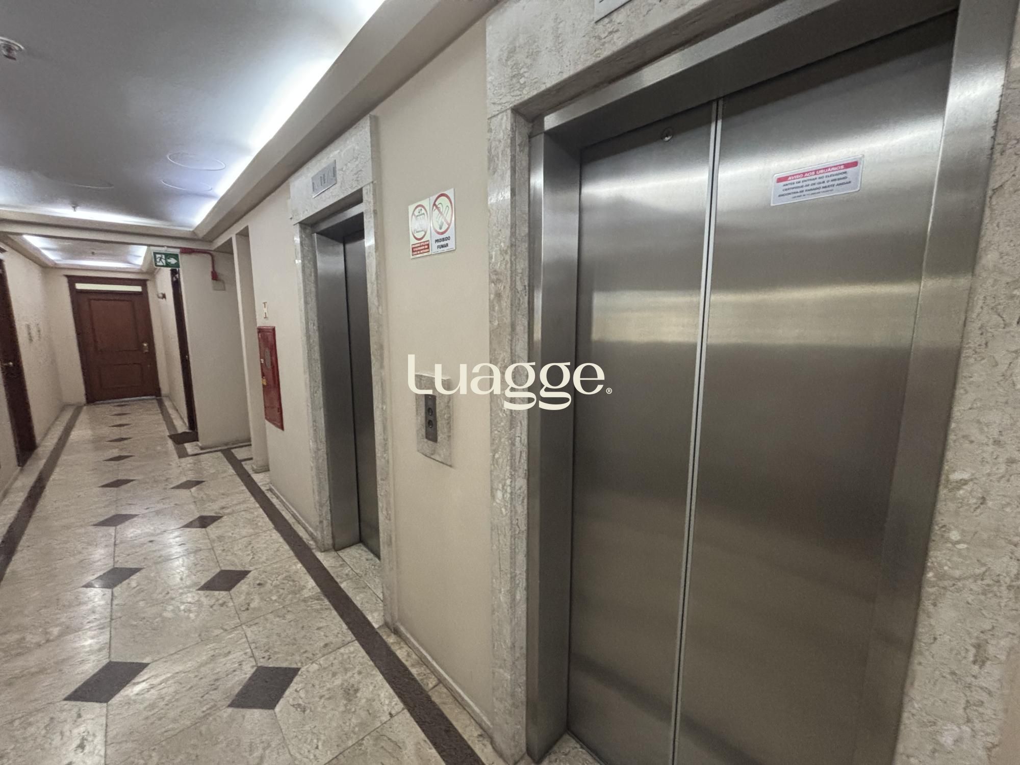 Conjunto Comercial-Sala à venda com 7 quartos, 307m² - Foto 39