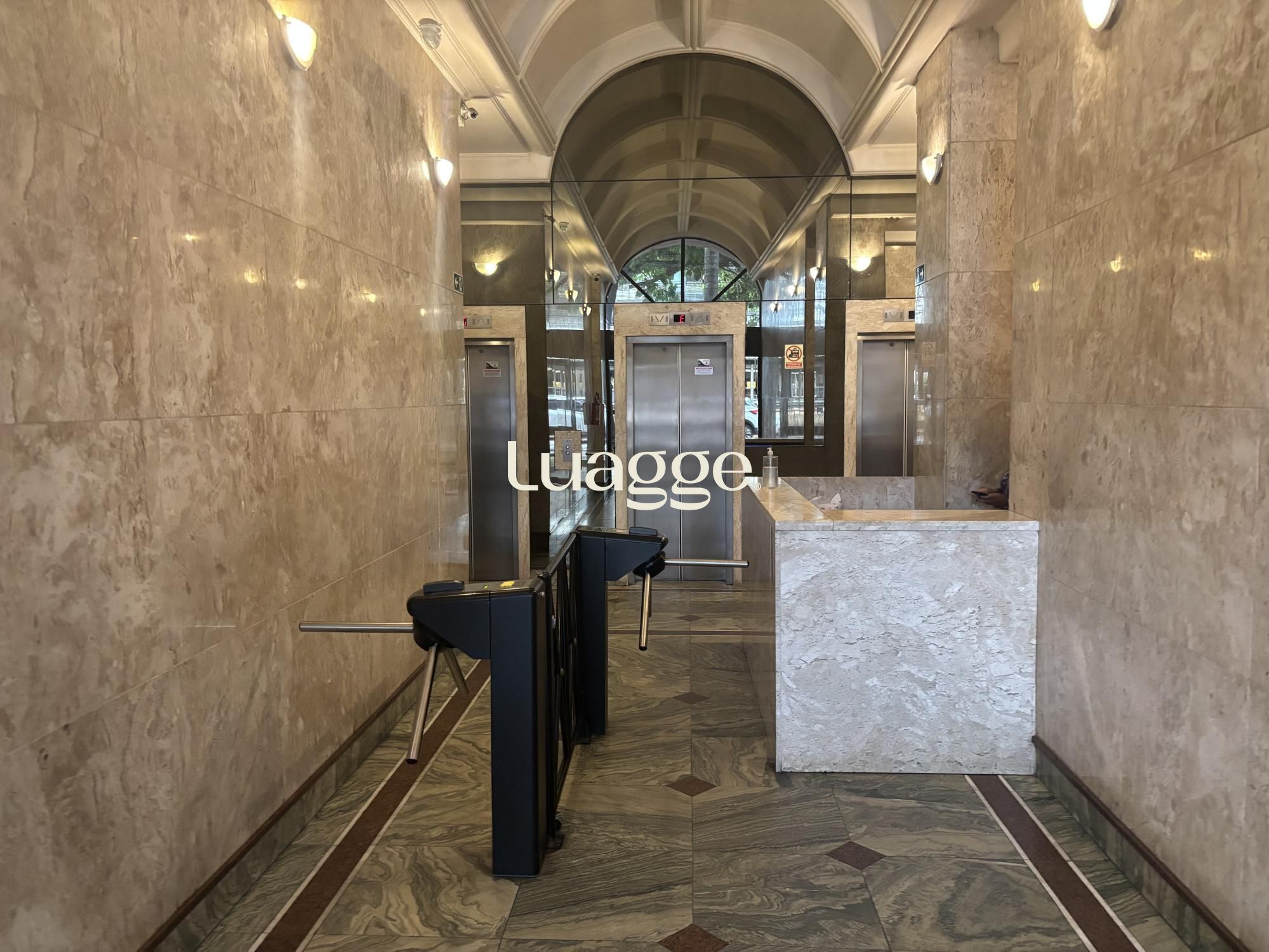 Conjunto Comercial-Sala à venda com 7 quartos, 307m² - Foto 47
