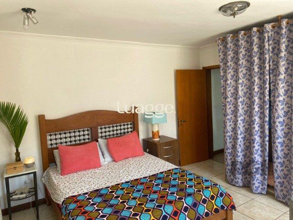 Casa à venda com 3 quartos, 260m² - Foto 34