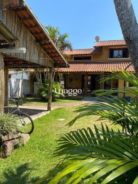 Casa à venda com 3 quartos, 260m² - Foto 3