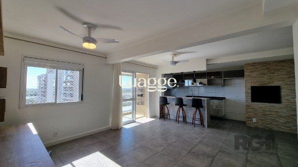 Apartamento à venda com 2 quartos, 84m² - Foto 2