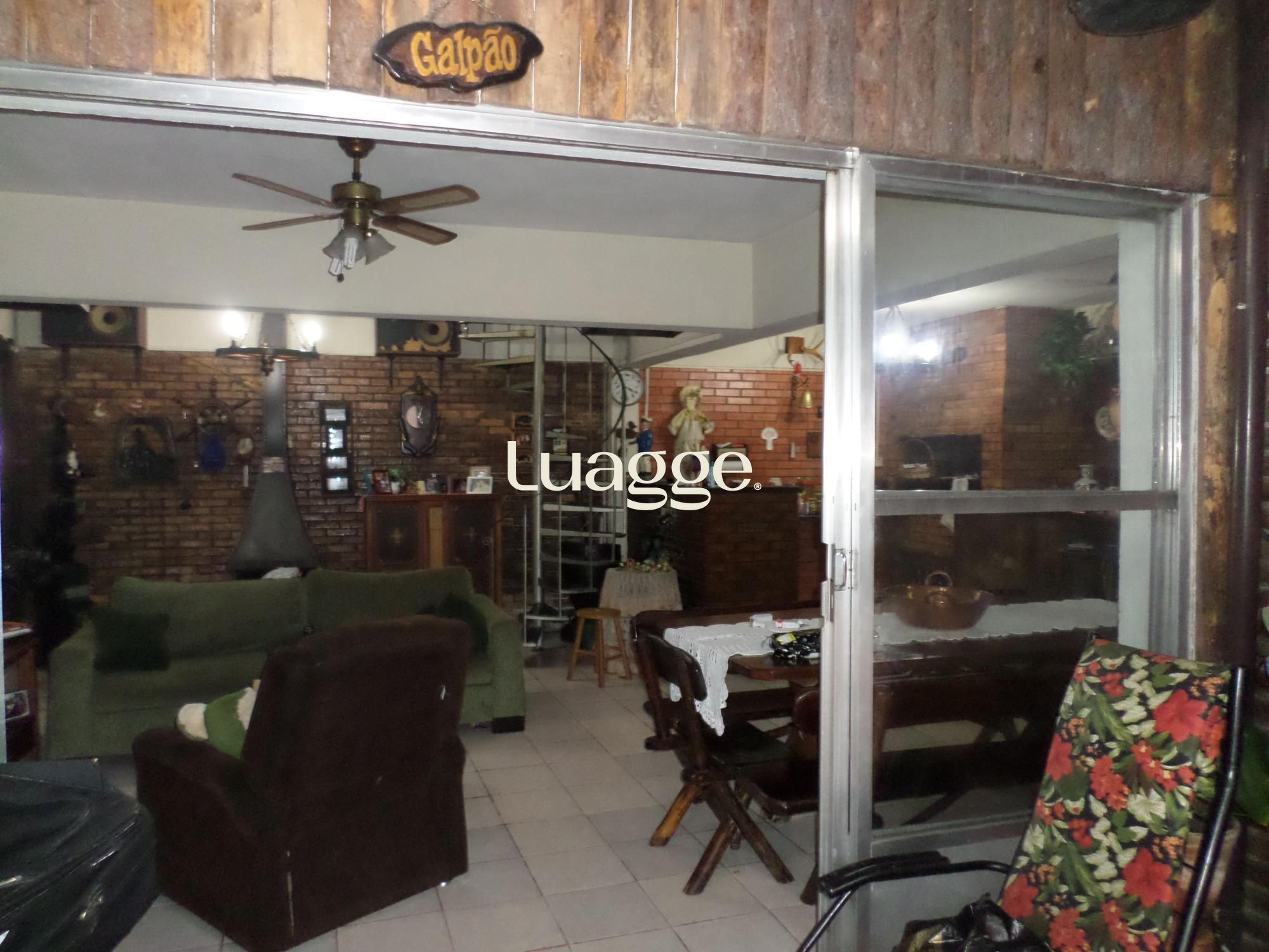 Casa à venda com 7 quartos, 351m² - Foto 5