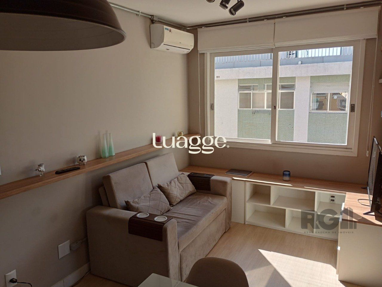 Apartamento à venda com 2 quartos, 72m² - Foto 3