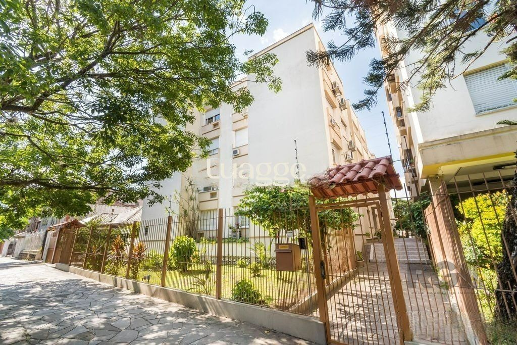 Apartamento à venda com 2 quartos, 68m² - Foto 1