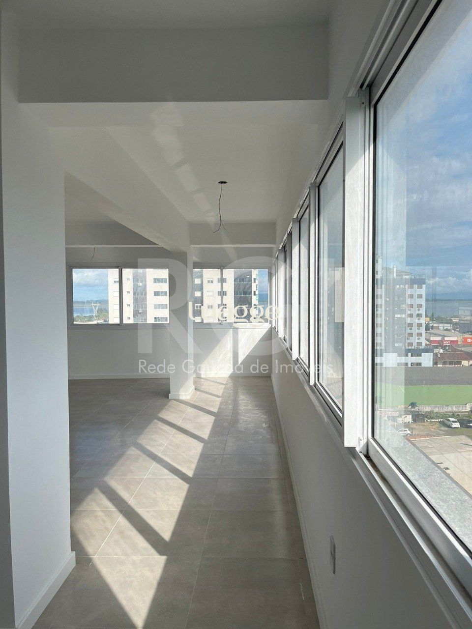Apartamento à venda com 3 quartos, 131m² - Foto 27