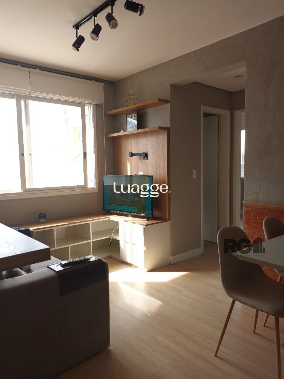 Apartamento à venda com 2 quartos, 72m² - Foto 1