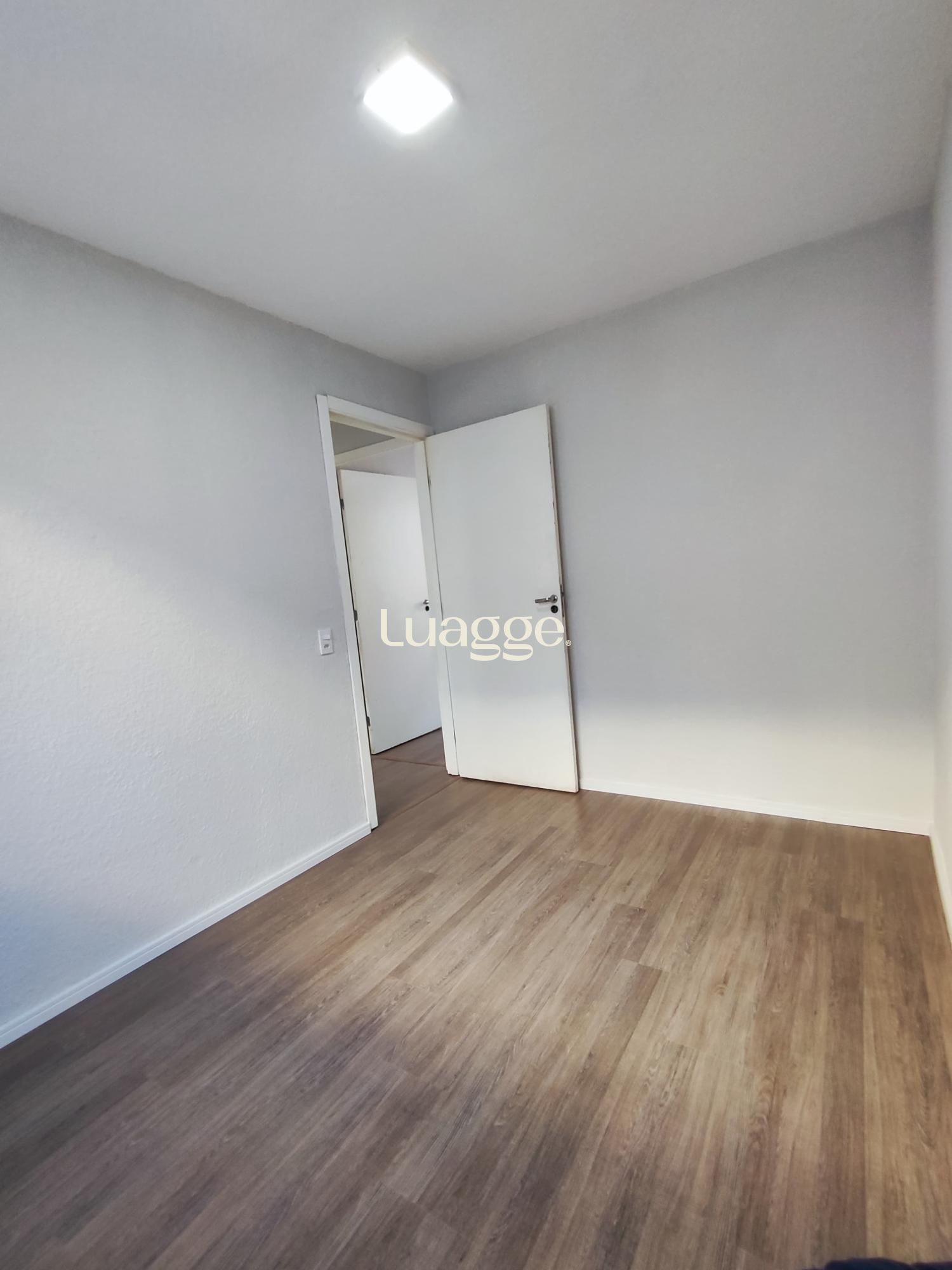 Apartamento à venda com 2 quartos, 42m² - Foto 6