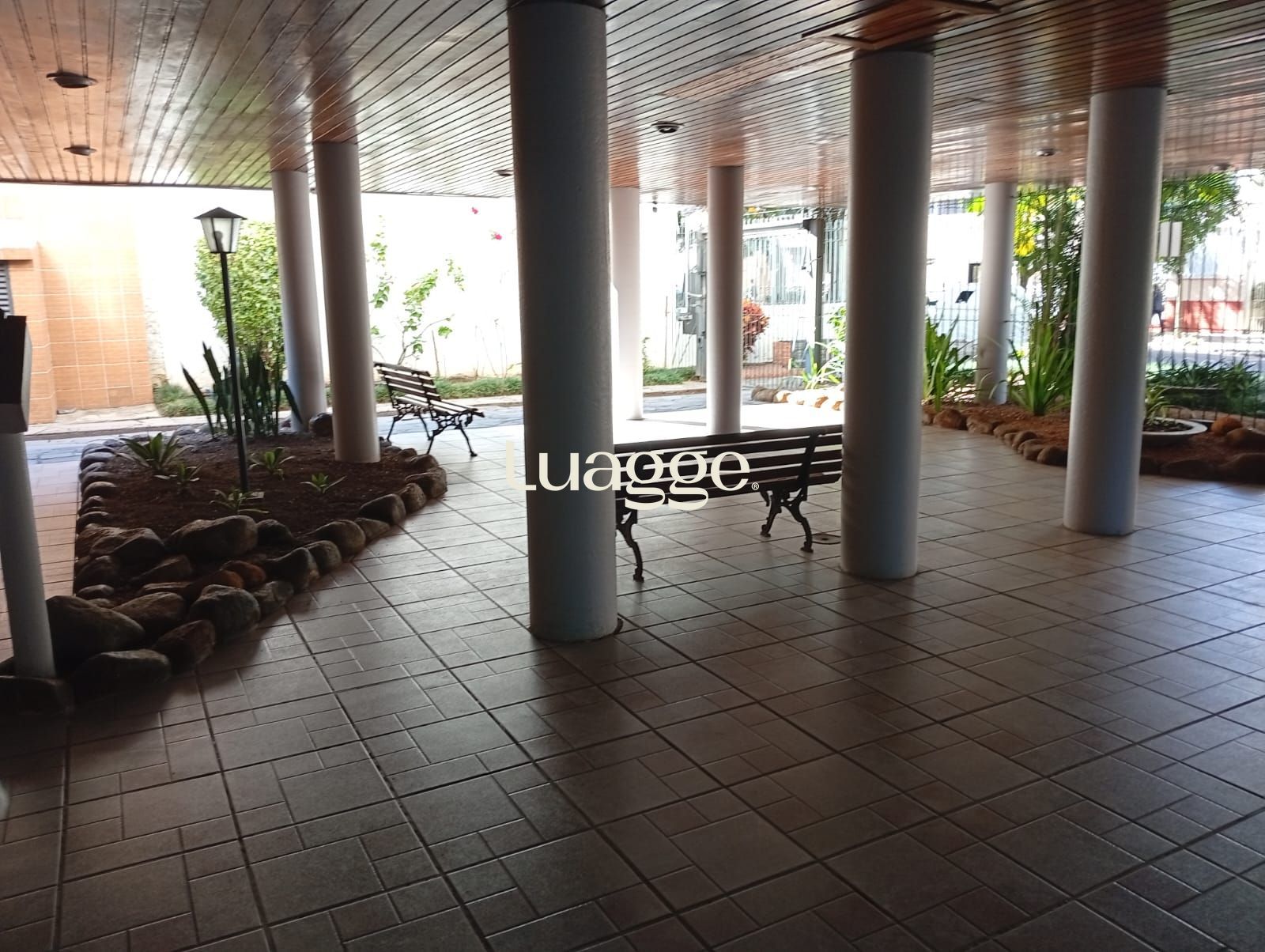 Apartamento à venda com 3 quartos, 107m² - Foto 6
