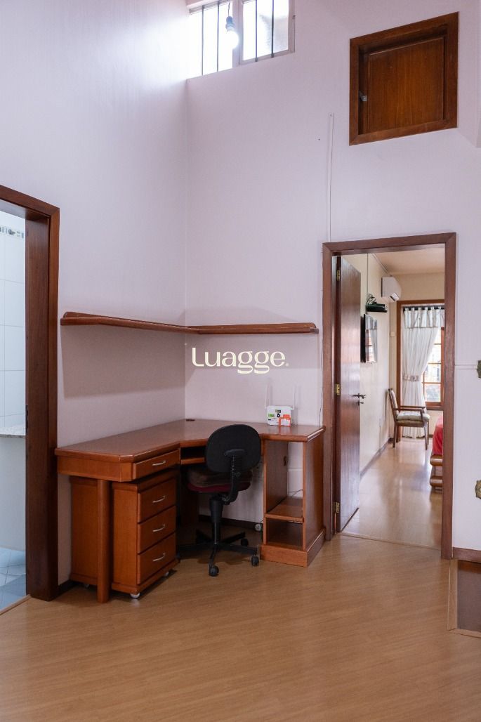 Casa, 3 quartos, 221 m² - Foto 32