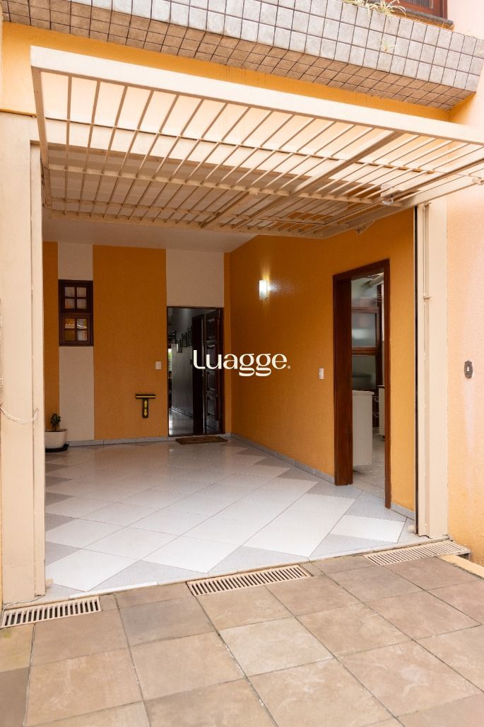 Casa, 3 quartos, 221 m² - Foto 6