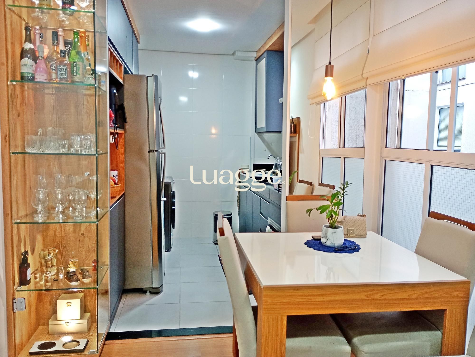 Apartamento à venda com 2 quartos, 42m² - Foto 13