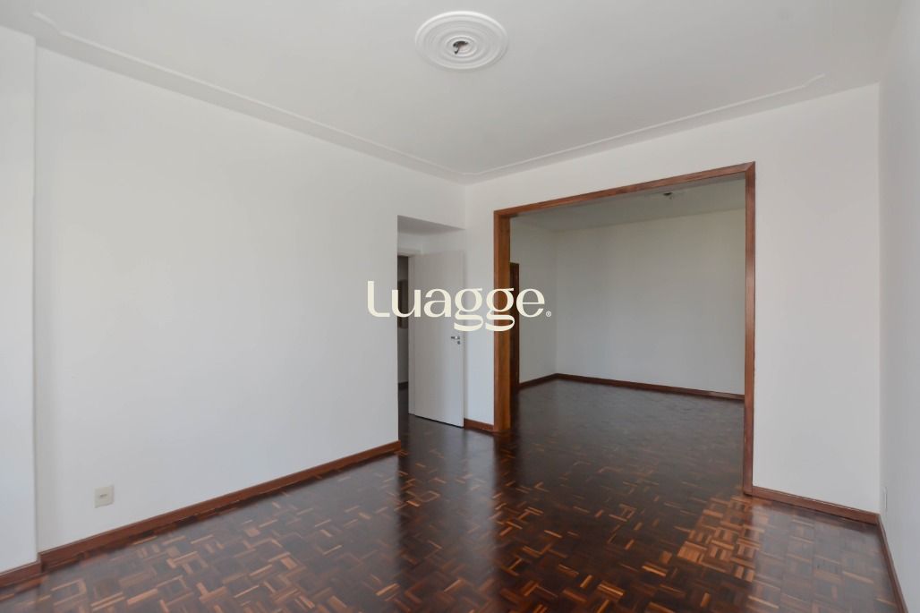Apartamento à venda com 3 quartos, 140m² - Foto 12